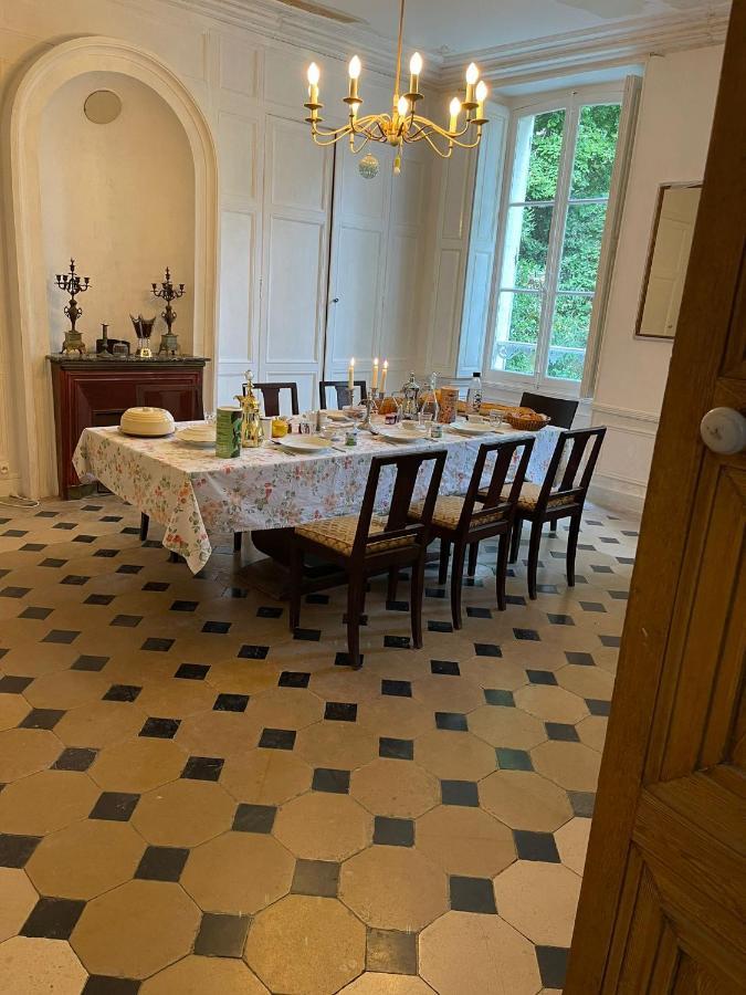 Villeblevin Yxie - Manoir Des Arts B&B 외부 사진