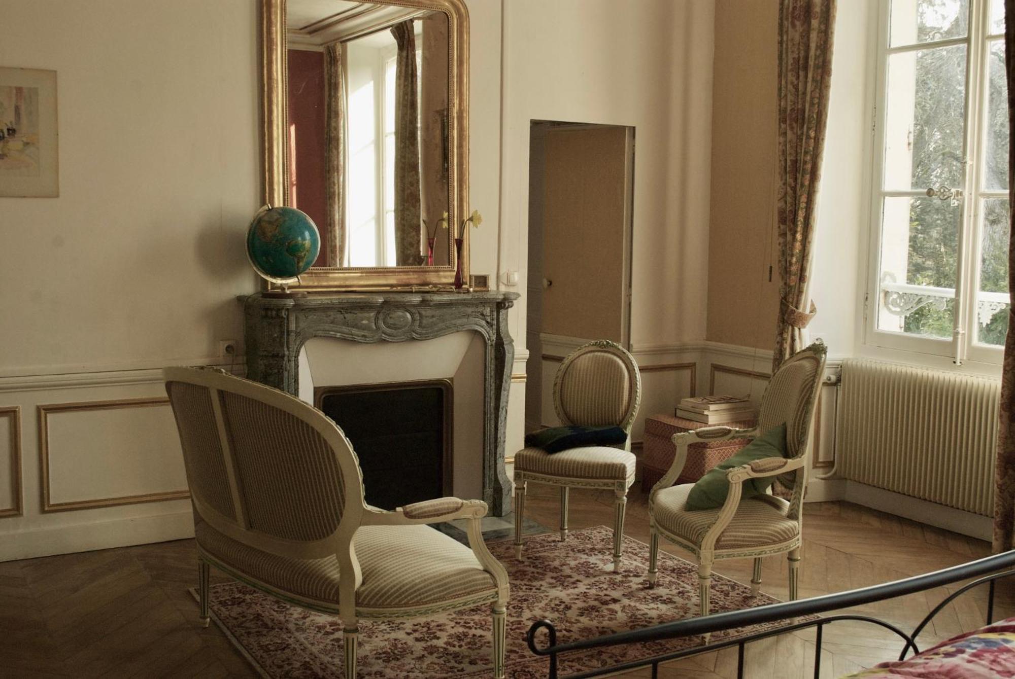 Villeblevin Yxie - Manoir Des Arts B&B 객실 사진