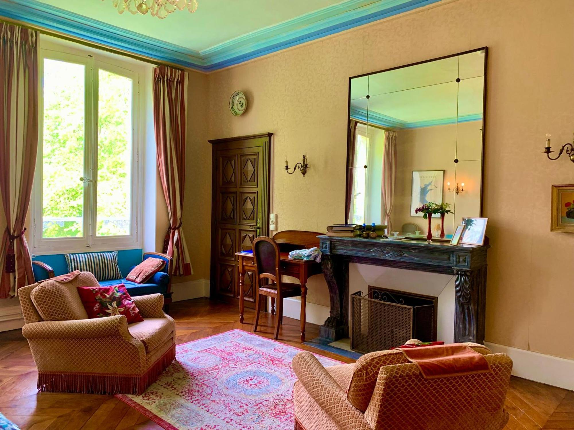 Villeblevin Yxie - Manoir Des Arts B&B 객실 사진